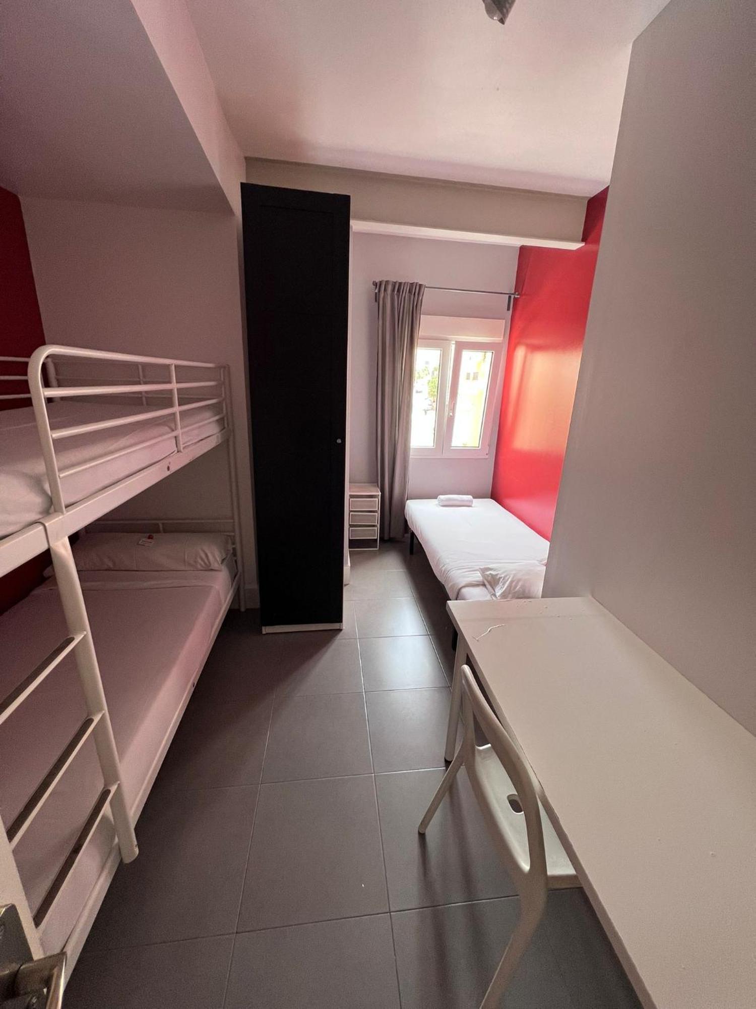 Auberge de jeunesse Bbtk Málaga Extérieur photo